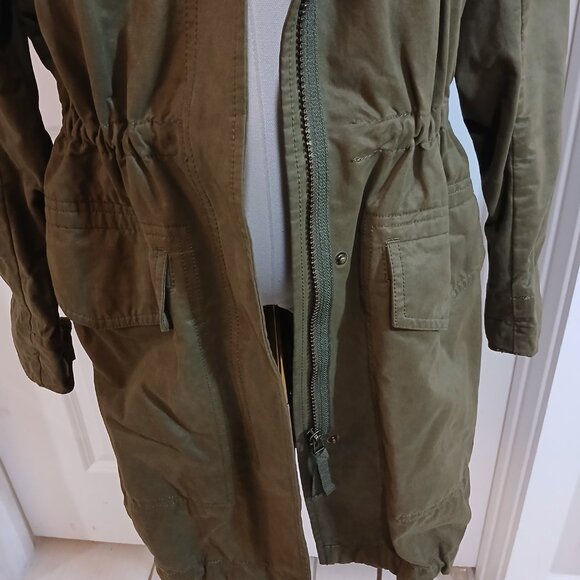 L.O.G.G Hooded Utility Parka Jacket Women’s Size 6 Green Drawstring Flap Pockets - Picture 2 of 7